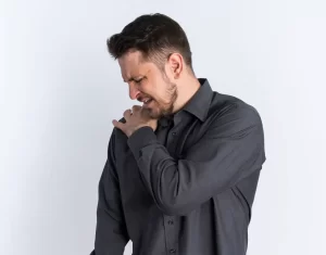 Dolor de hombro que persiste: lo que necesitas saber para eliminarlo